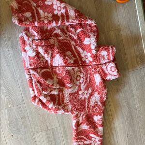 Huggable by American Eagle Floral Zip-up sweatshirt/jacket